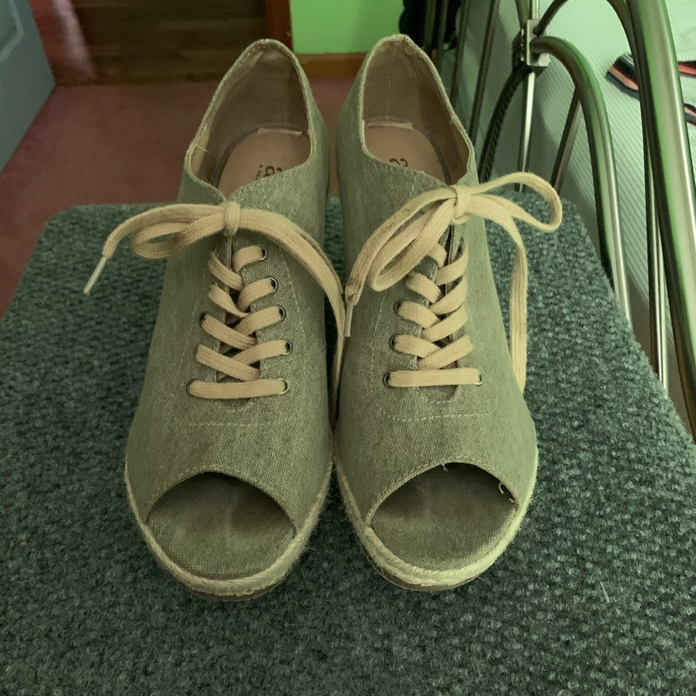 a.n.a. Wedge heels
